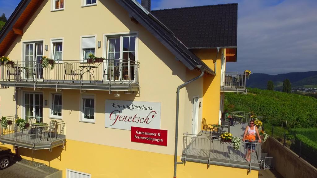 Wein- Und Gaestehaus Genetsch Lieser Luaran gambar