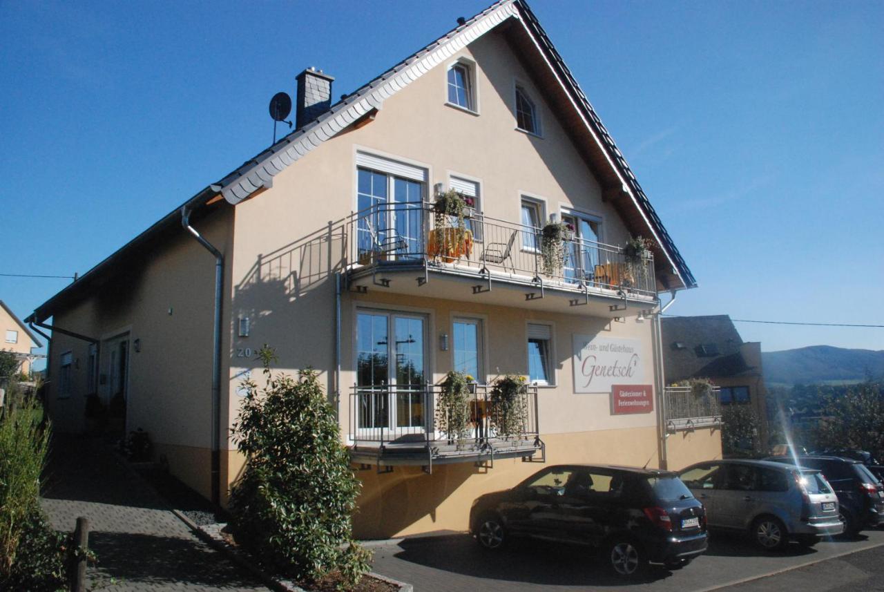Wein- Und Gaestehaus Genetsch Lieser Luaran gambar
